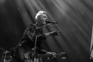 Mother Mother-- Photo by Tyson Elder